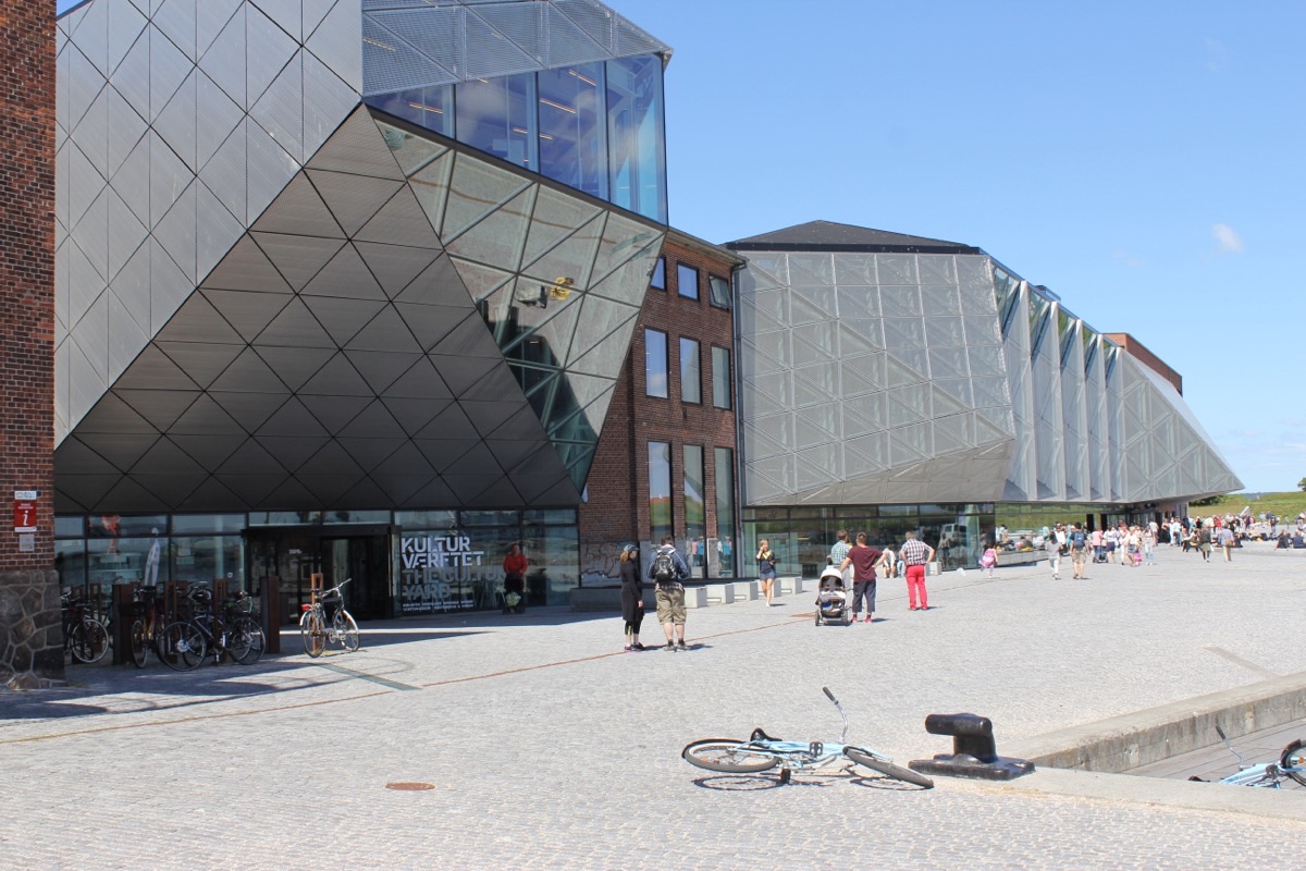 Kulturværftet in Helsingør &ndash; das umgebaute Werftgelände mit Værftets Madmarked